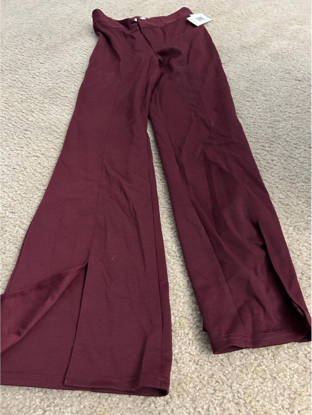 d23 office comfy Casual burgundy size medium pants split on front cute